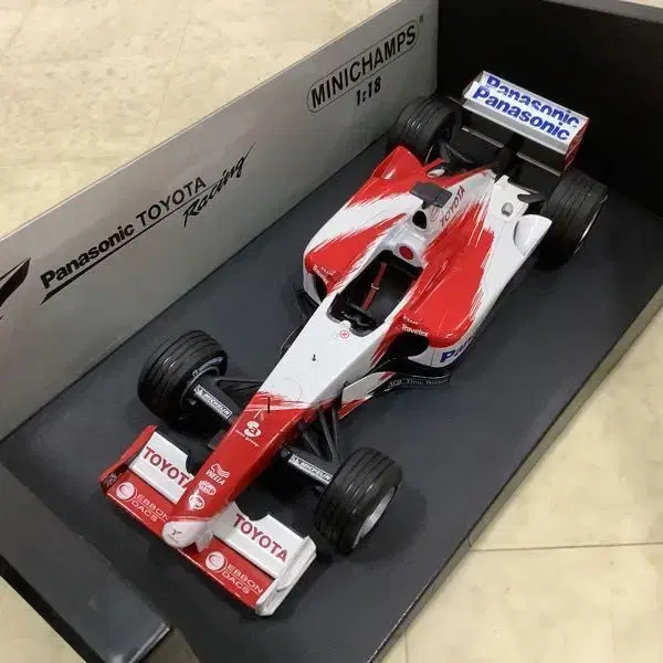 Minichamps 1:18 파나소닉 도요타 레이싱F1 2003.